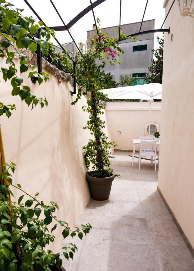 Villa Aurelia Suites And Apartments Locorotondo Exterior photo